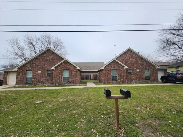 3151 Broadmoor Dr, Fort Worth, TX 76116