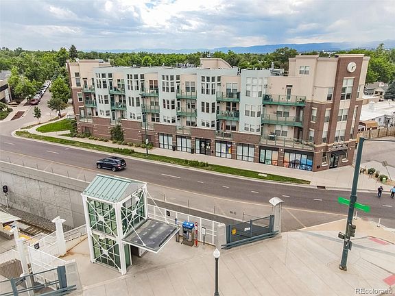 3rd image of 1313 S Clarkson Street #306