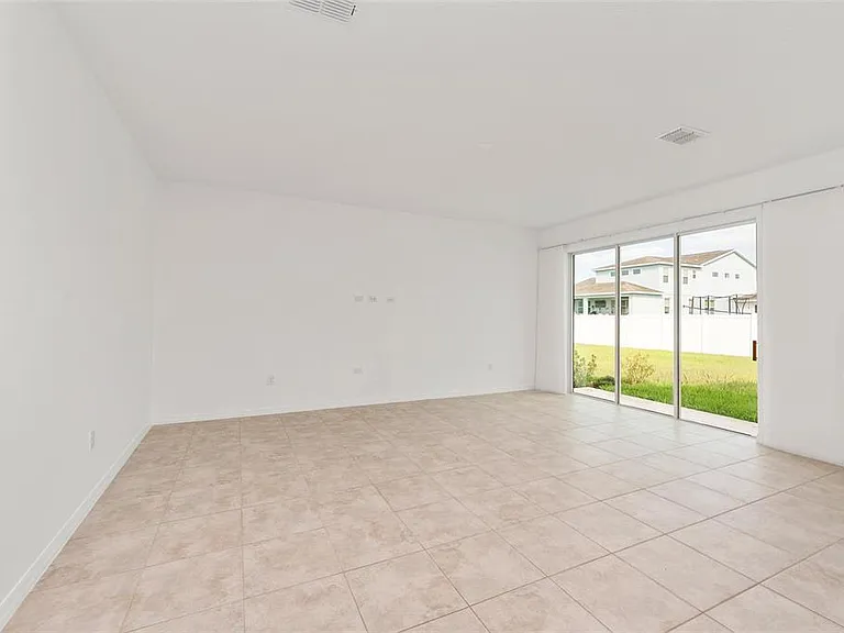 6175 SW 74th Ct — Photo 11