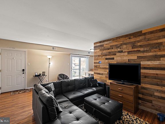 4th image of 4950 W Brigantine Ct #4950