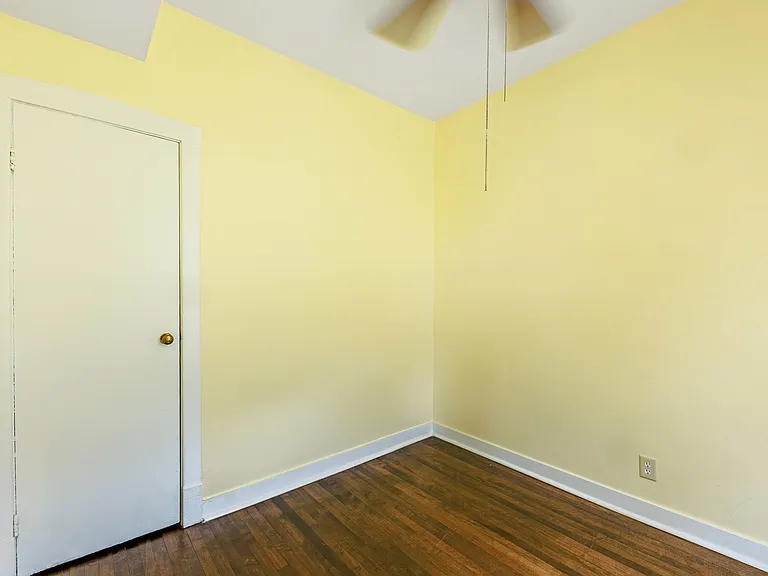 4847 W Potomac Ave #2 — Photo 4