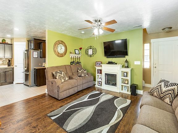 3rd image of 2349 S Leafy Hollow Ln