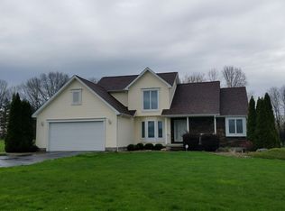 3315 Catherine Dr, Vienna, OH 44473