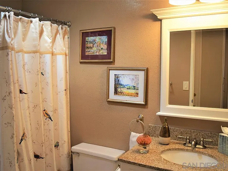 6647 Arundel Pl — Photo 2