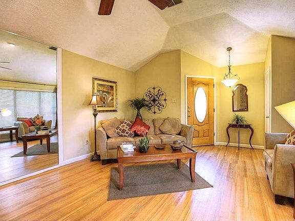 4th image of 13550 Bonilla Ln