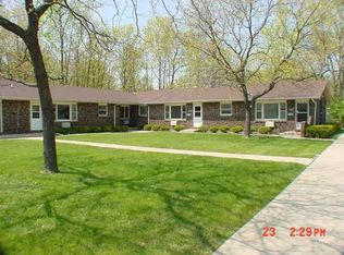 2120 11th St APT 2, Winthrop Harbor, IL 60096