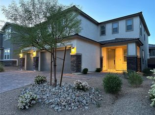 10122 Matter Overlook Dr, Las Vegas, NV 89178