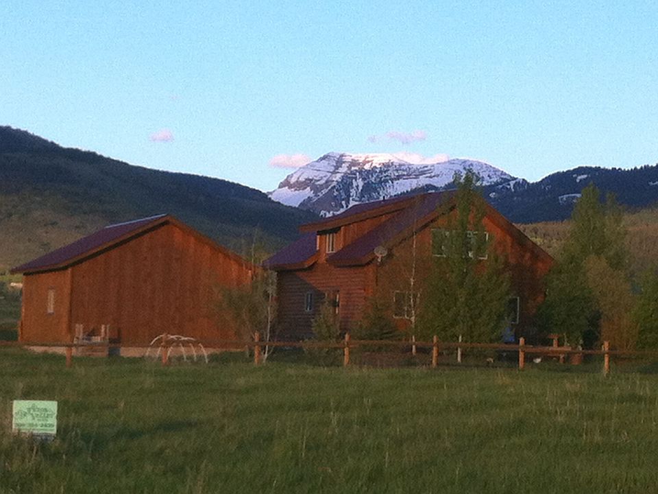 Housetop Mt. in background