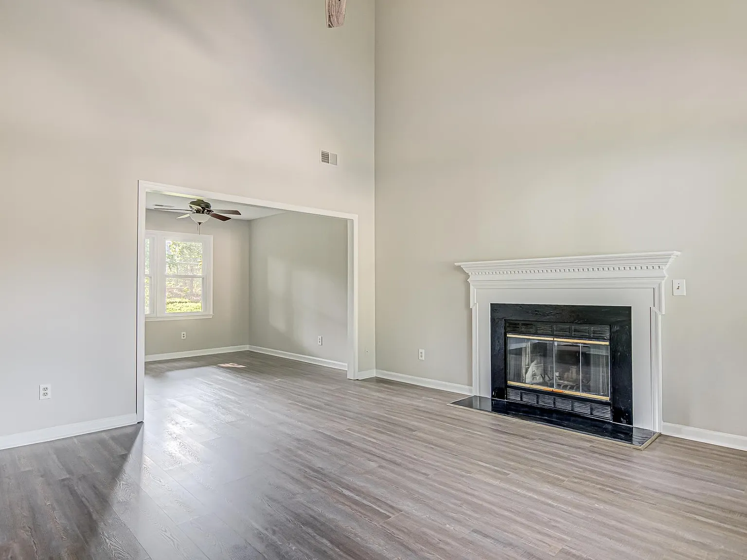 3 bed, 2.5 bath, 1540 sqft, $2,000 — Photo 4