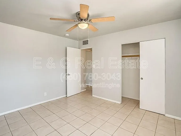 543 W 19th St — Photo 10