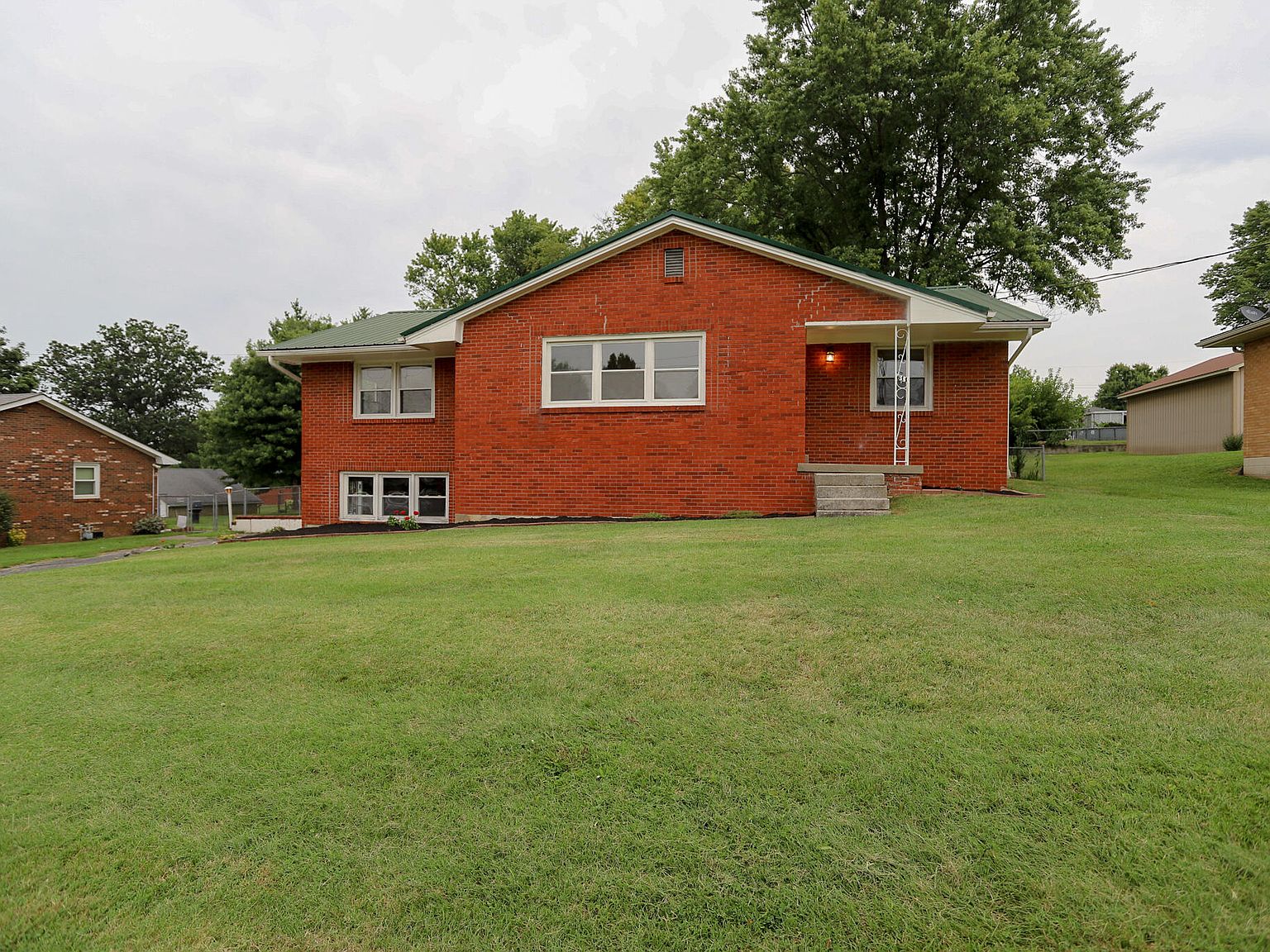 611 Logan Ave, Danville, KY 40422 MLS 23015245 Zillow