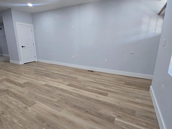 5th image of 3813 N 16th St