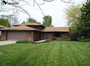 18226 Drake Rd, Strongsville, OH 44136