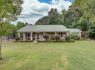 316 Robertson Rd, Anderson, SC 29621