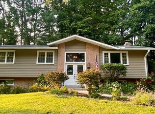 9894 Becket Ct, Fairfax, VA 22032