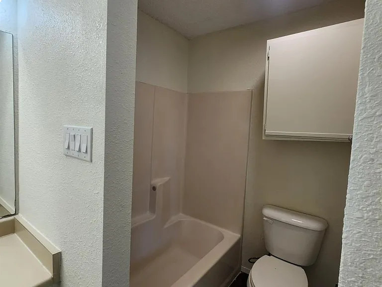 2908 Jadewood Ct #A — Photo 8