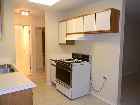 5th image of 1089 Miller Ln APT 209