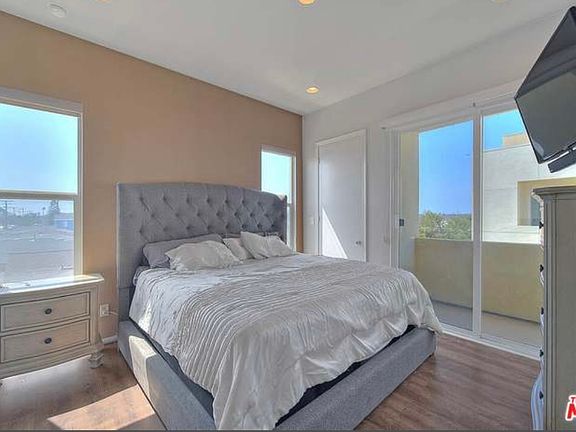 3rd image of 13707 S Budlong Ave #1