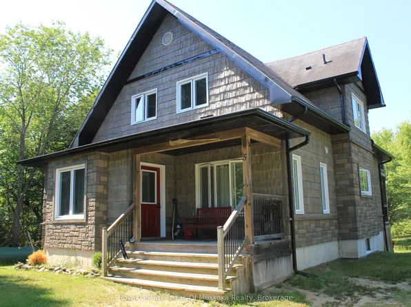 5 Bridge Rd, Magnetawan, ON P0A 1P0