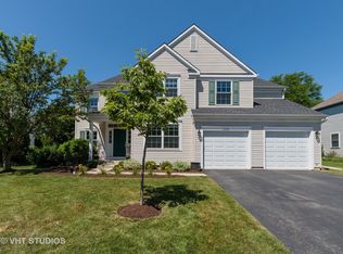 34356 N Old Walnut Cir, Gurnee, IL 60031