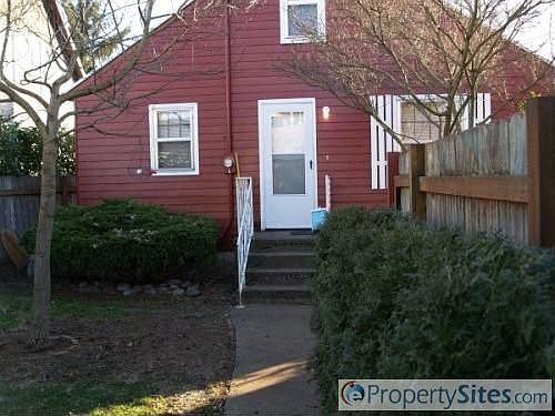 3rd image of 1514 E 29th St