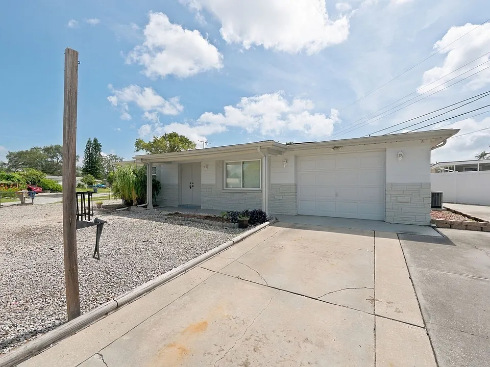 4719 Bonton Dr