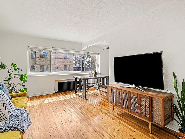 1520 Glencoe St #7 — Photo 4