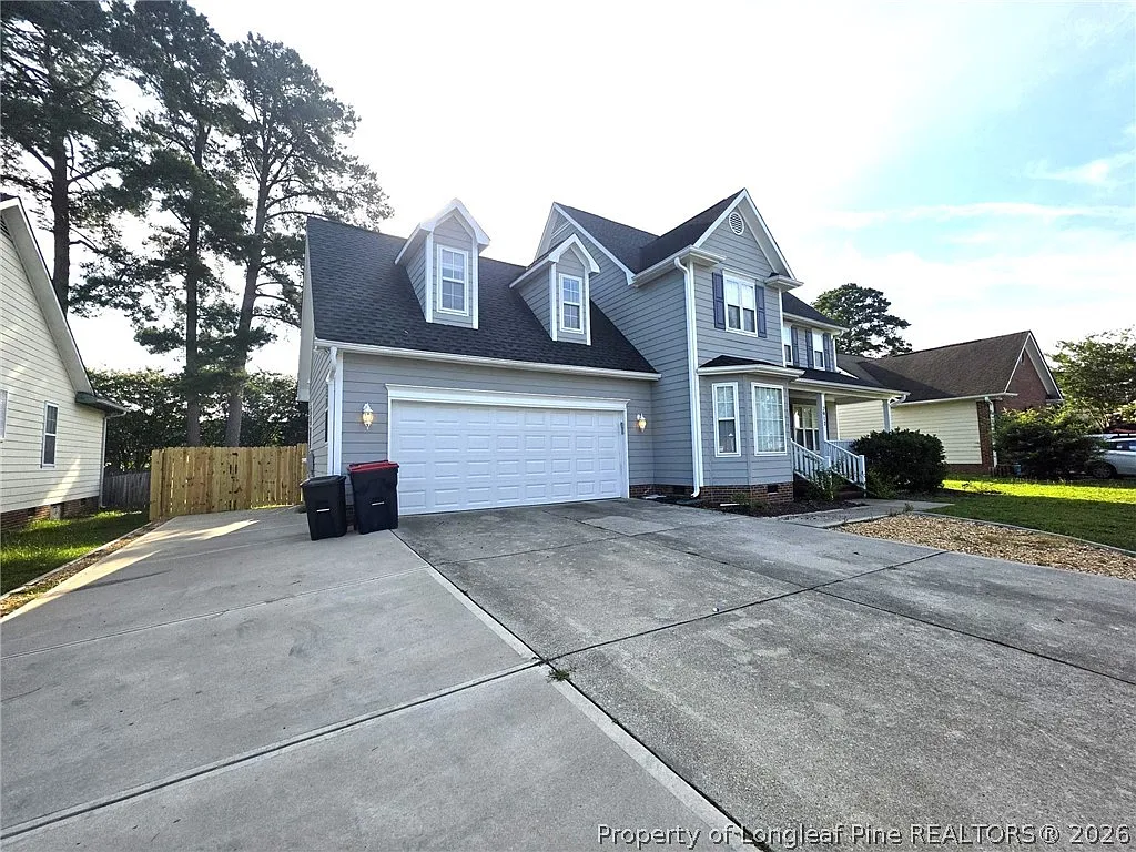 3 bed, 2.5 bath, 2230 sqft, $1,900 — Photo 3