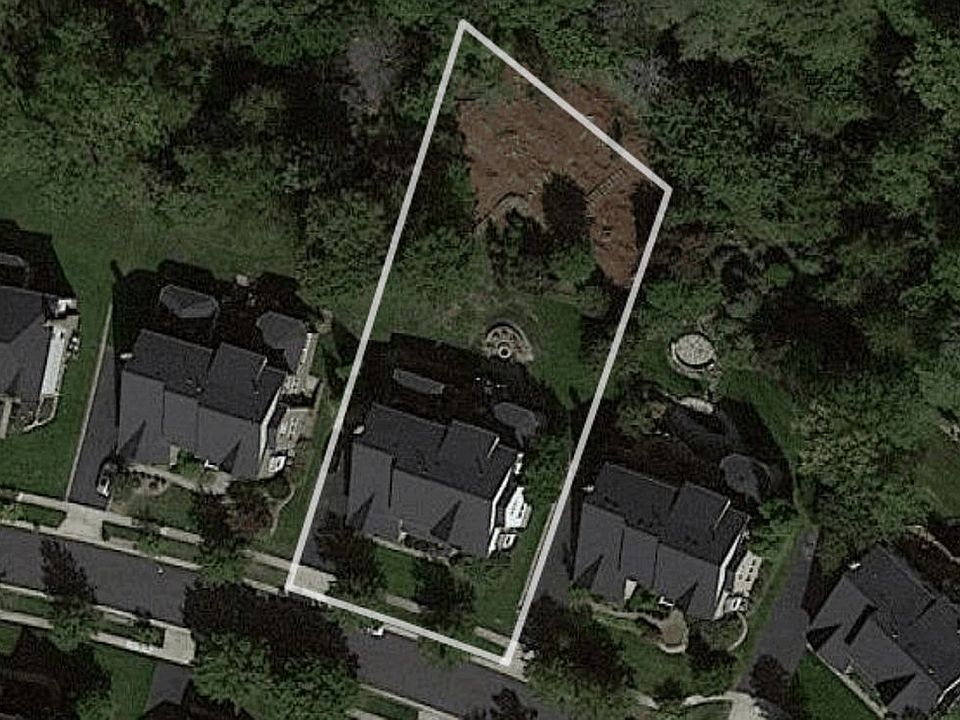 2nd image of 44004 Indian Fields Ct