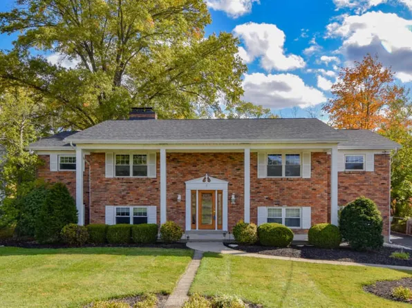 8838 Kenwood Rd, Cincinnati, OH 45242