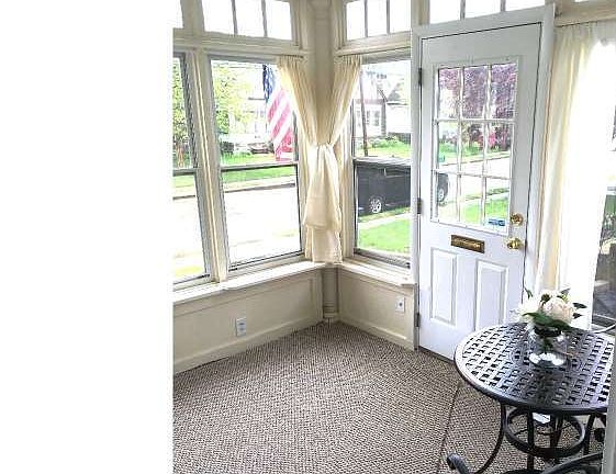 3rd image of 207 W Plumstead Ave