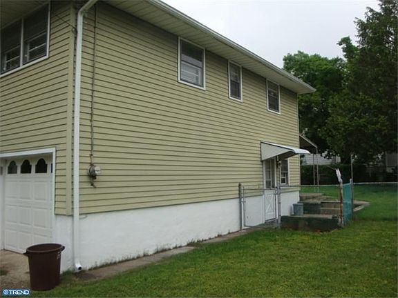 3rd image of 1842 43rd St