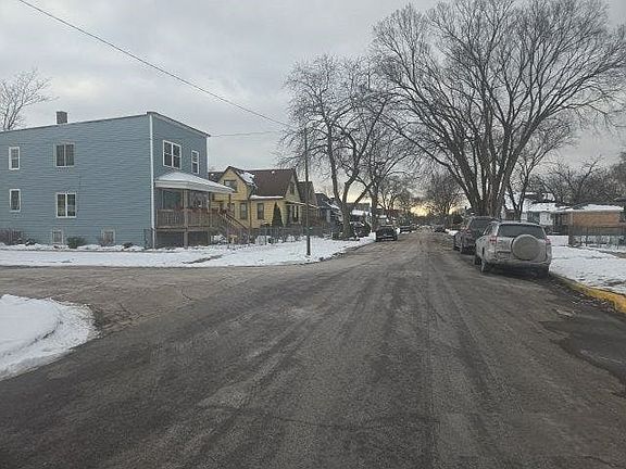 5th image of 62 W 103rd Pl