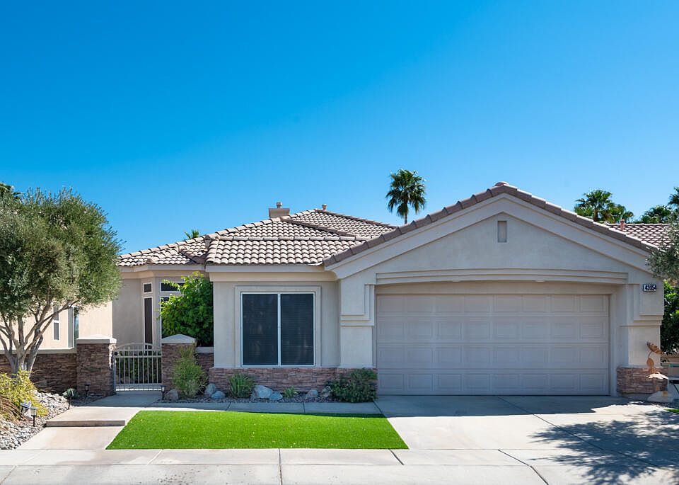 1st image of 43354 N Heritage Palms Dr