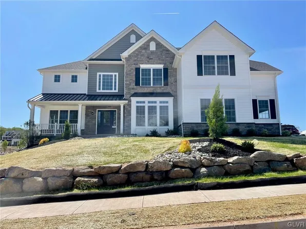 2750 Hawk Valley Ct #10, Upper Saucon Township, PA 18034