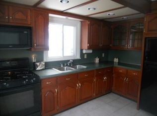 19 Talbot Mnr, Cranston, RI 02905