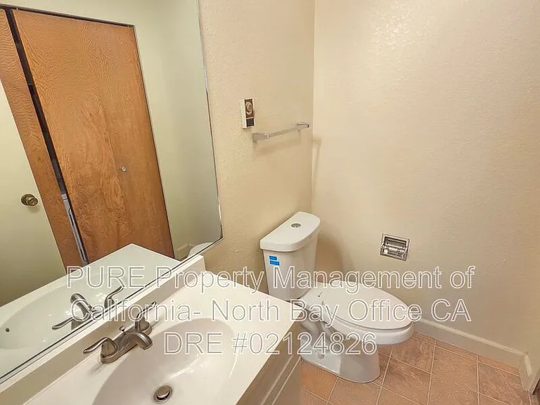 502 Marylyn Cir — Photo 12