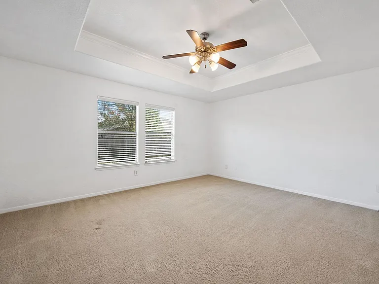 4614 Oak St — Photo 15