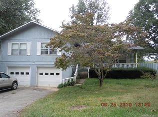 238 Poplar Dr, Clyde, NC 28721