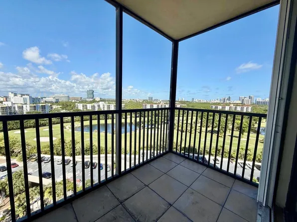 20301 W Country Club Dr APT 1421, Aventura, FL 33180