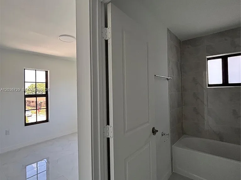 1459 NW 2nd Ave #1 — Photo 27