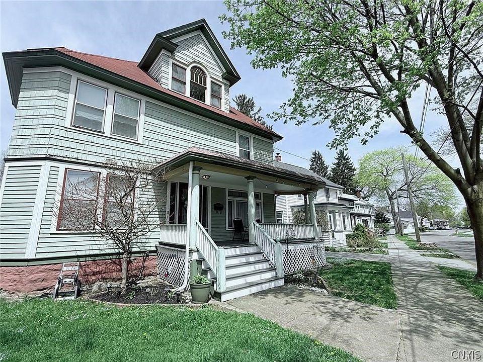 1st image of 10 Jewett Ave