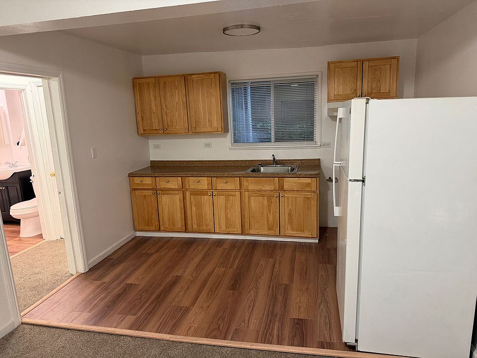 1st image of 1672 Revere Ave