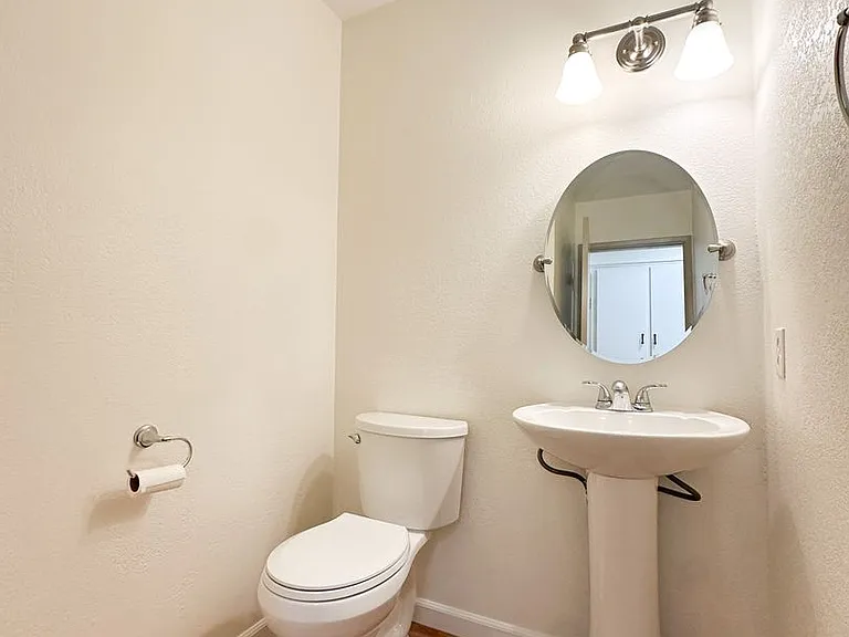 410 Ferrara Way — Photo 10
