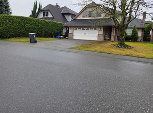 873X 215b St, Langley, BC V1M2K8