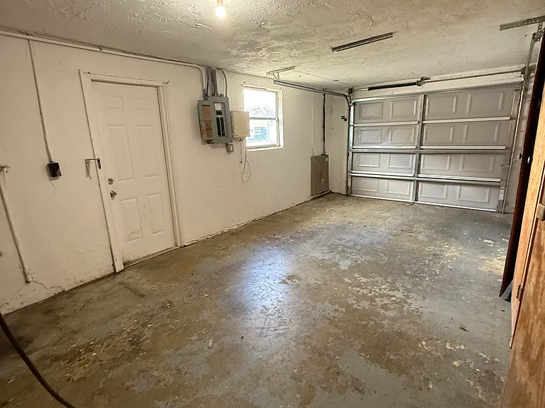 5114 Greenwood St — Photo 12