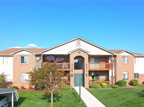 45977 Tallgrass Ct, Belleville, MI 48111