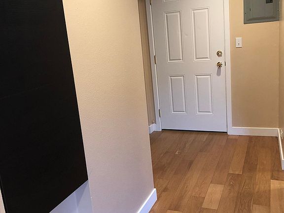 3rd image of 420 SW 154th St Unit 1
