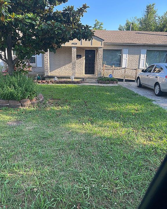 1st image of 4624 SE 24th St