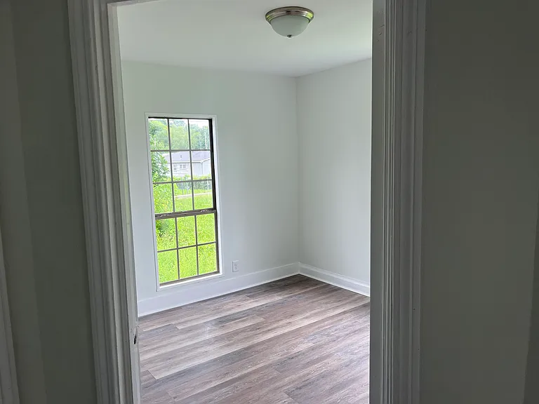 2526 Lee Ave SW — Photo 9
